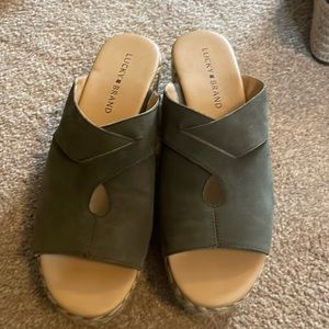 Lucky Brand Genzy Espadrille Platform Slide Sandals Size 8.5 Olive Green Suede